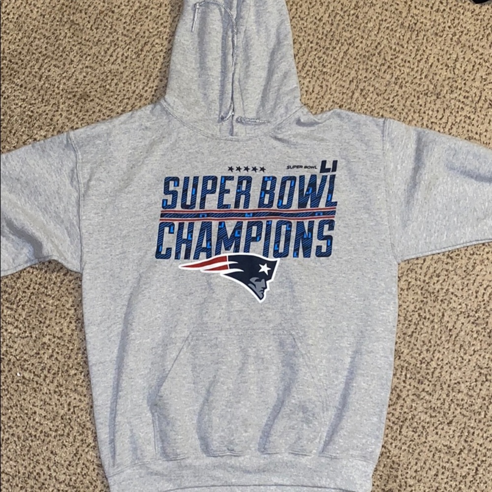 NWOT Patriots super bowl hoodie